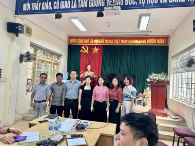 Họp Ban đại diện cha mẹ học sinh trường THCS Văn Yên đầu năm học 2023-2024