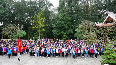 Trường THCS Văn Yên tổ chức cho học sinh hoạt động ngoại khóa khu di tích lịch sử K9-Đá Chông và khu du lịch sinh thái Ao Vua