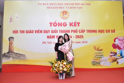 Trường THCS Văn Yên xin chúc mừng cô giáo Đặng Phương Lan.